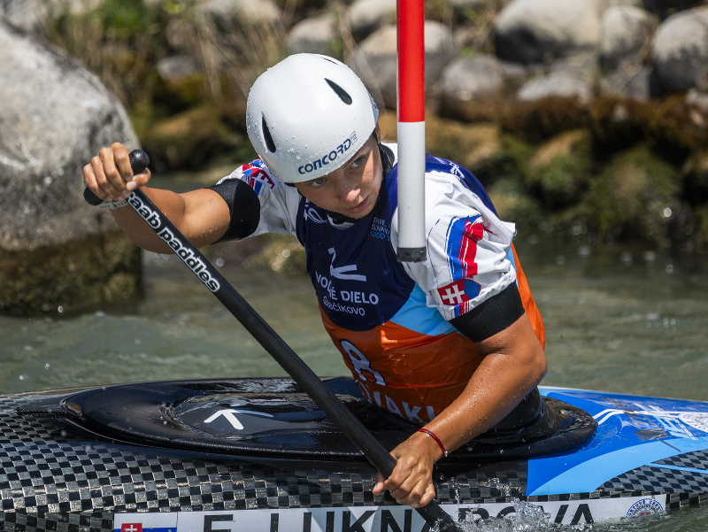 Slovenská reprezentantka v C1 Emanuela Luknárová vo finále žien do 23 rokov počas majstrovstiev Európy juniorov do 23 rokov