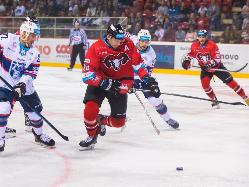 Na snímke sprava Dalibor Bortňák (Banská Bystrica) a Henrich Ručkay (Nitra)