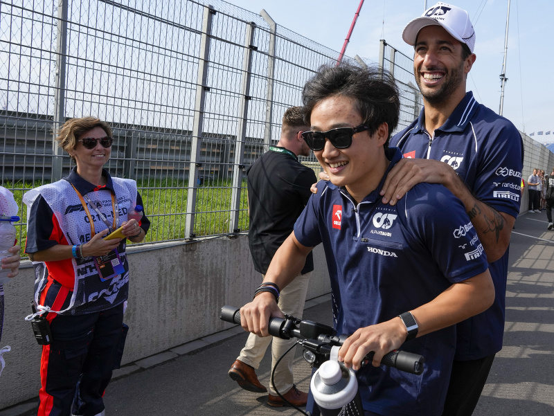 Juki Cunoda a Daniel Ricciardo