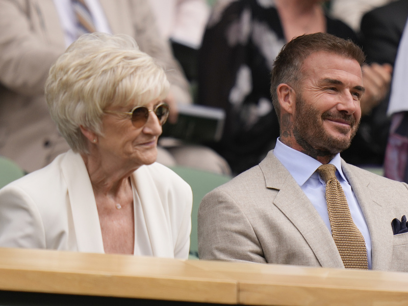 David Beckham a jeho mama Sandra