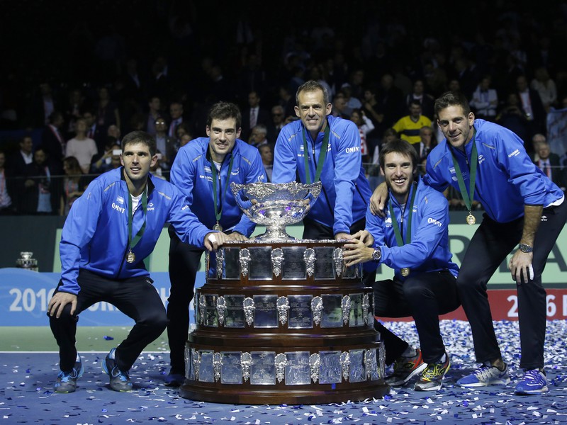 Radosť tímu Argentíny po výhre vo finále Davisovho pohára nad Chorvátskom