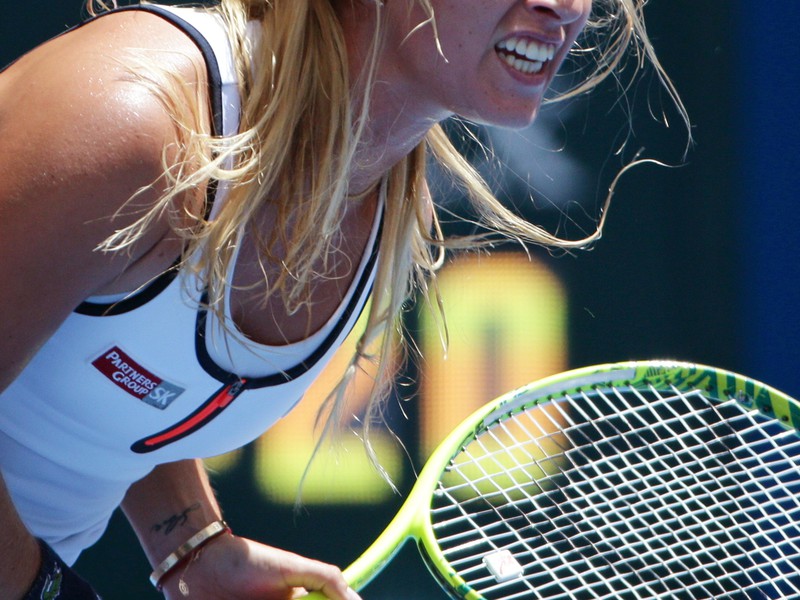 Dominika Cibulková v zápase s Alizé Cornetové