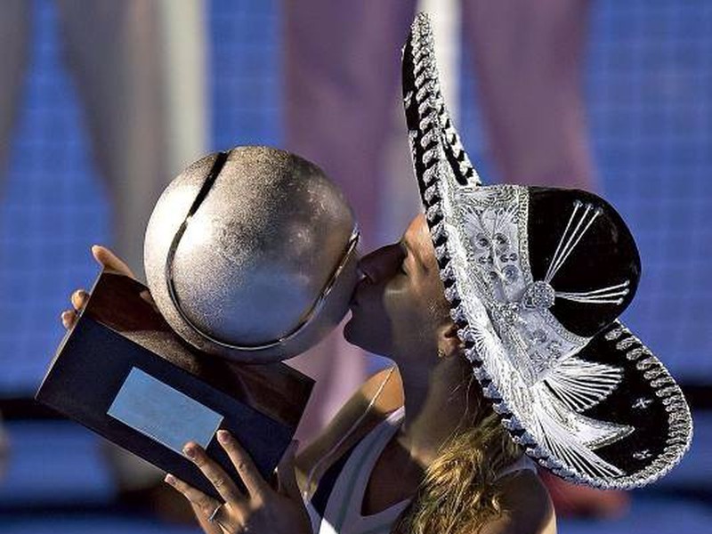 Dominika Cibulková s trofejou v Acapulcu