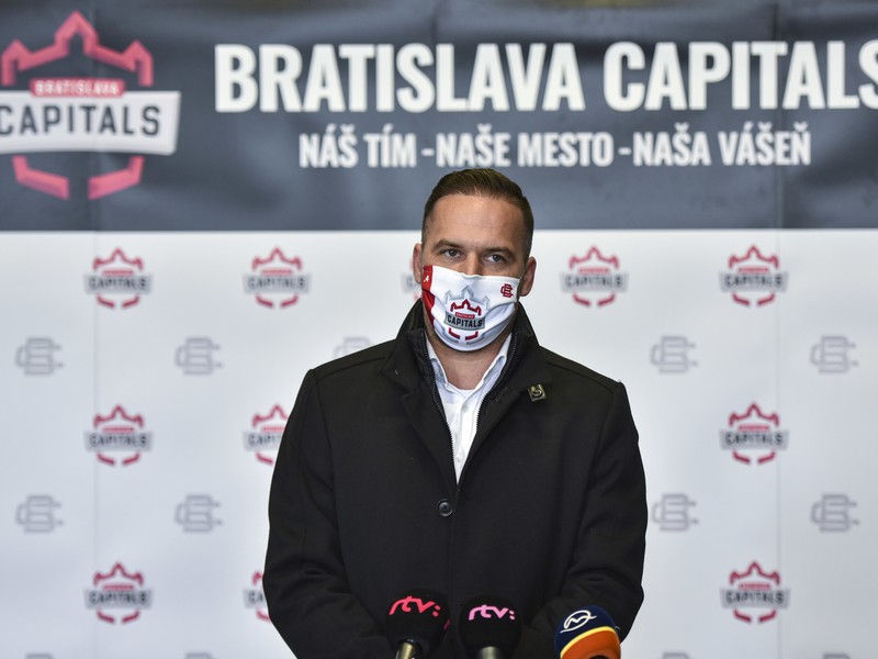 Viceprezident hokejového klubu iClinic Bratislava Capitals Dušan Pašek ml.