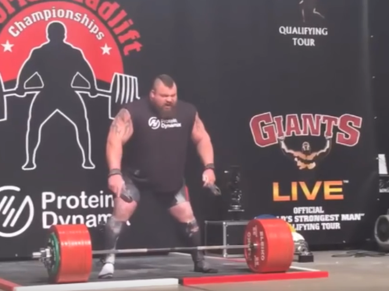 Eddie Hall zlepšil vlastný svetový rekord