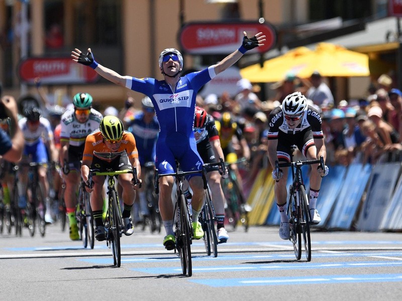 Elia Viviani ovládol 3. etapu Tour Down Under. Sagan skončil na piatom mieste