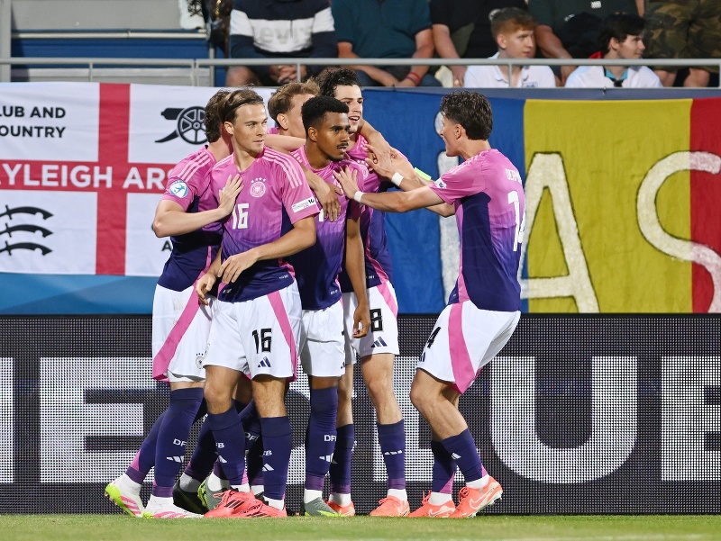 Futbalisti Nemecka sa tešia z gólu na 1:0