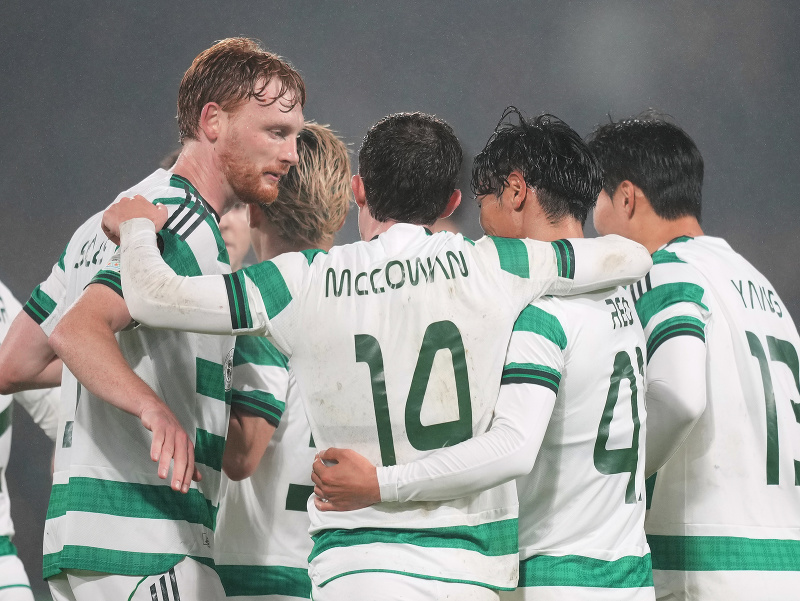 Futbalisti Celticu a ich gólová radosť