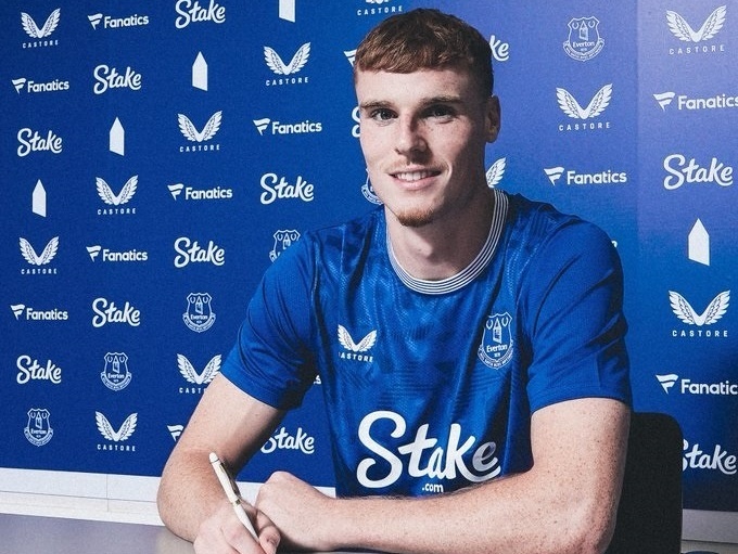 Jake O’Brien prestúpil z Olympique Lyon do Evertonu