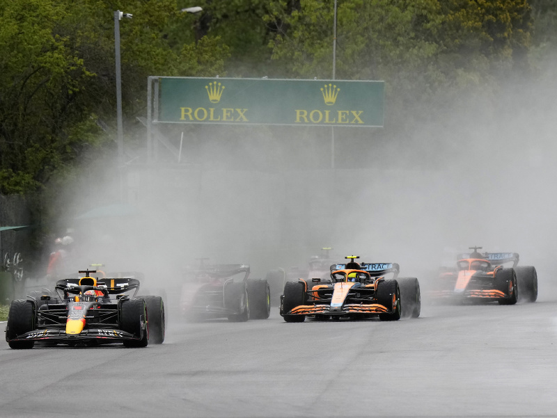 Max Verstappen ovládol Veľkú cenu Emilia Romagna