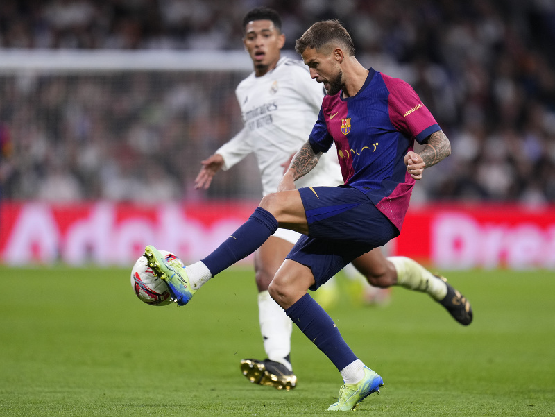 Stopér Barcelony Iňigo Martínez