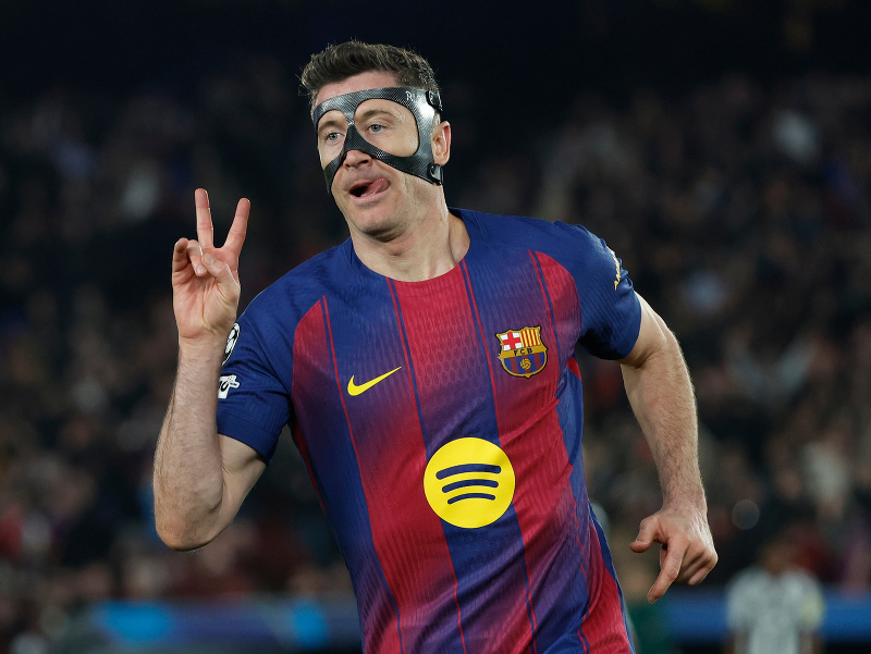 Barcelonský kanonier Robert Lewandowski
