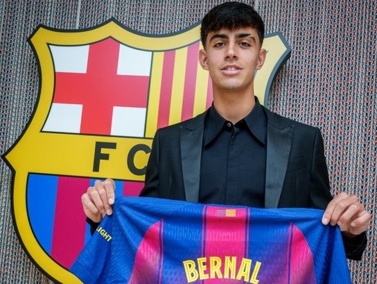 Marc Bernal podpísal s Barcelonou novú zmluvu