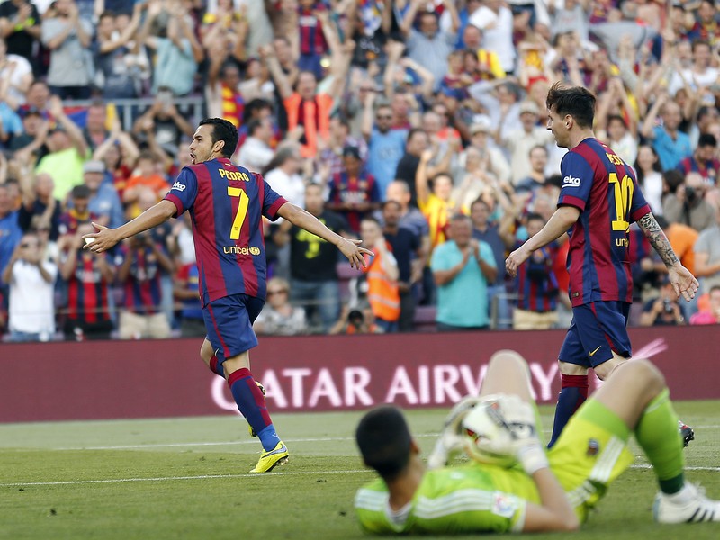 Pedro oslavuje svoj krásny gól