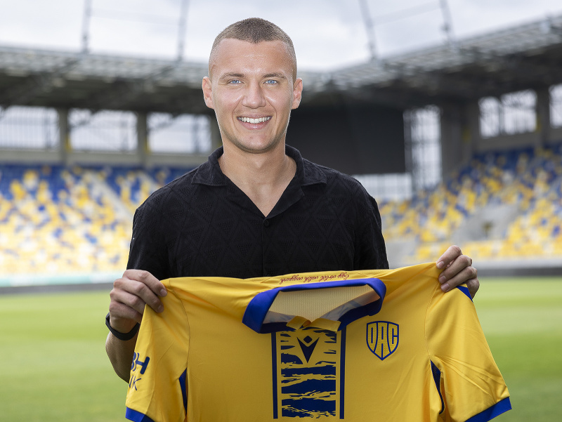 Ladislav Almási sa upísal Dunajskej Strede