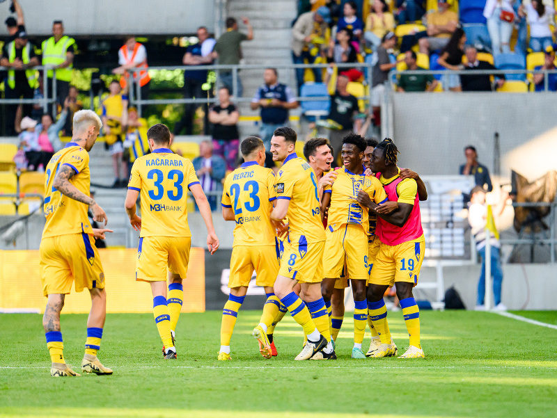 Oslavujúci futbalisti DAC Dunajská Streda