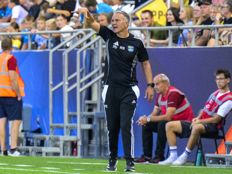 Na snímke hlavný tréner FC Košice Roman Skuhravý
