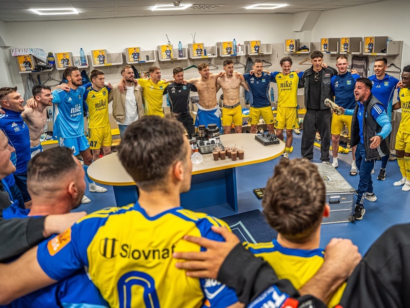 Na snímke radosť v šatni FC Košice 