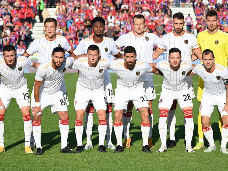 Na snímke základná jedenástka hráčov Spartaka pred začiatkom odvetného zápasu 3. predkola Európskej konferenčnej ligy Raków Čenstochová - FC Spartak Trnava