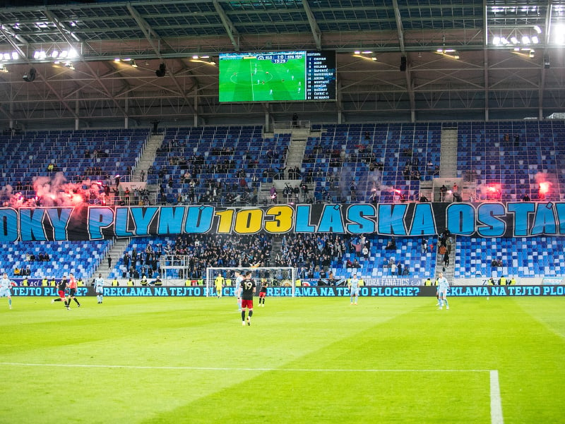 Atmosféra počas derby na Slovane