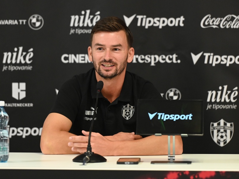 Tréner Spartaka Trnava Michal Gašparík