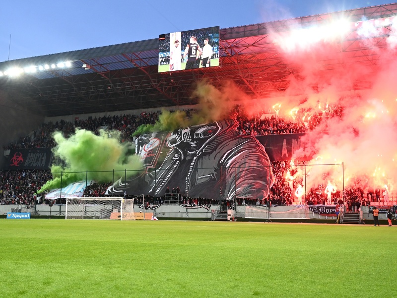 Na snímke fanúšikovia Spartaka