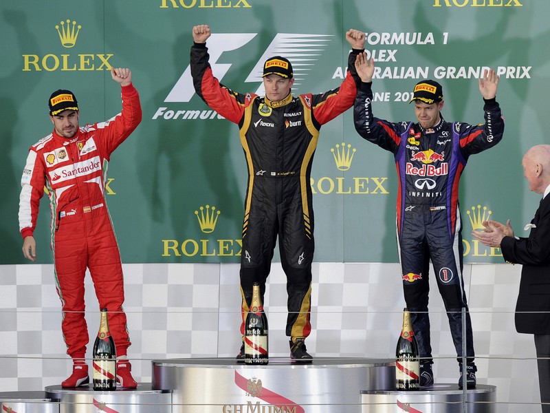 Trio najlepších v Melbourne: Fernando Alonso, Kimi Räikkönen a Sebastian Vettel