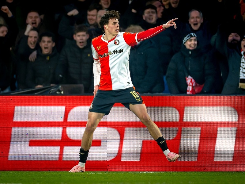 Leo Sauer a jeho gólová radosť v drese Feyenoordu