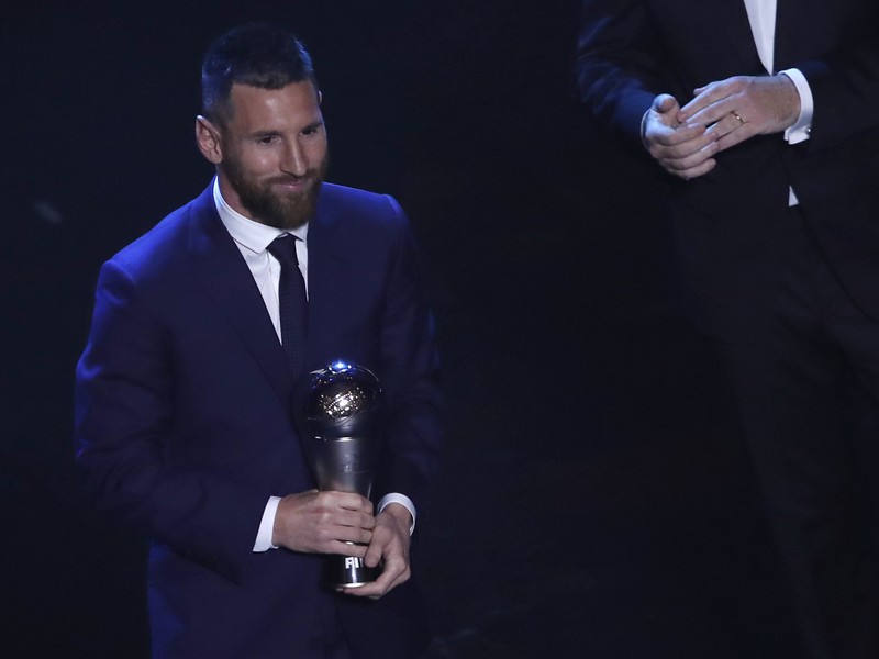 Argentínčan Lionel Messi získal ocenenie Hráč roka podľa Medzinárodnej futbalovej federácie (FIFA)