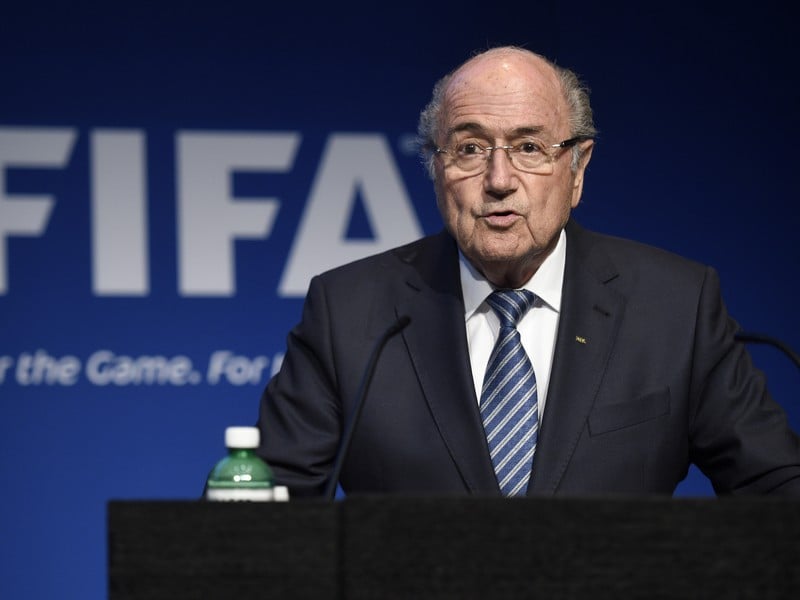 Sepp Blatter počas oznamovania odstúpenia