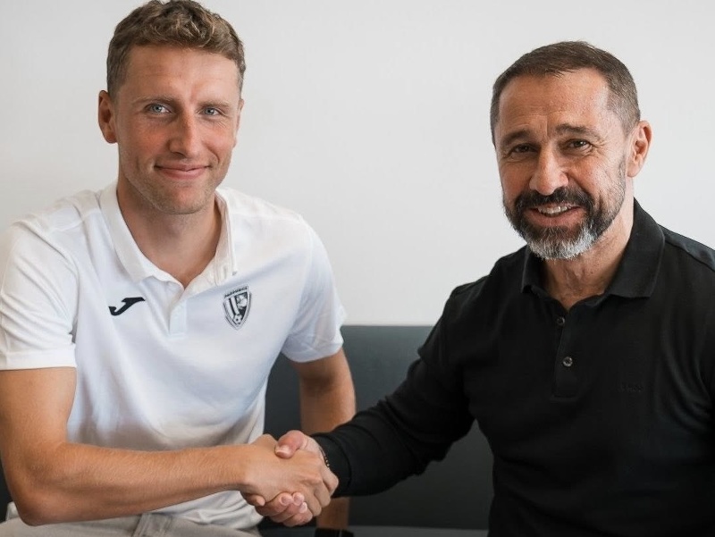 Futbalistov Pardubíc posilnil belgický útočník Simon Bammens
