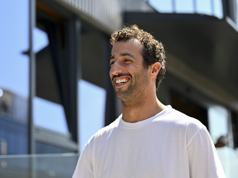 Usmiaty Daniel Ricciardo