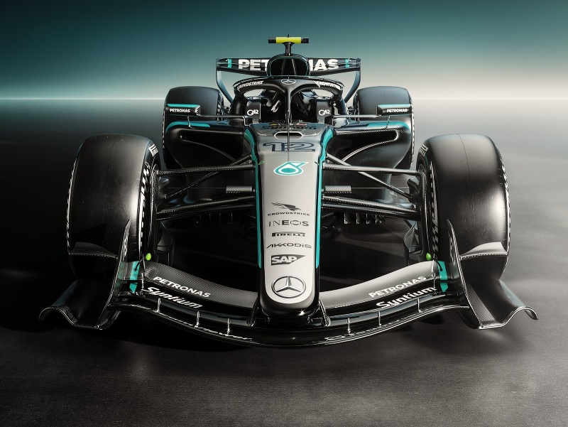 Mercedes predstavil monopost formuly 1 pre sezónu 2026