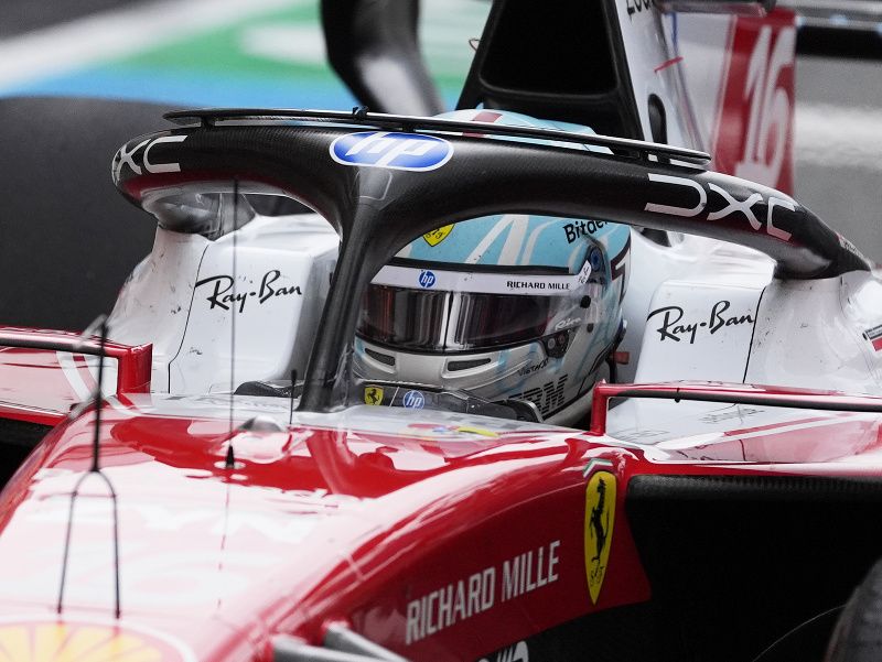 Monacký pretekár Charles Leclerc