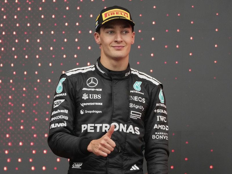 Britský pretekár George Russell