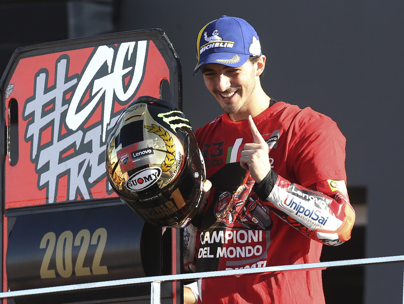 Francesco Bagnaia sa stal majstrom sveta v MotoGP