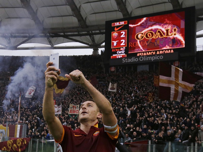 Francesco Totti oslávil gól selfie fotkou