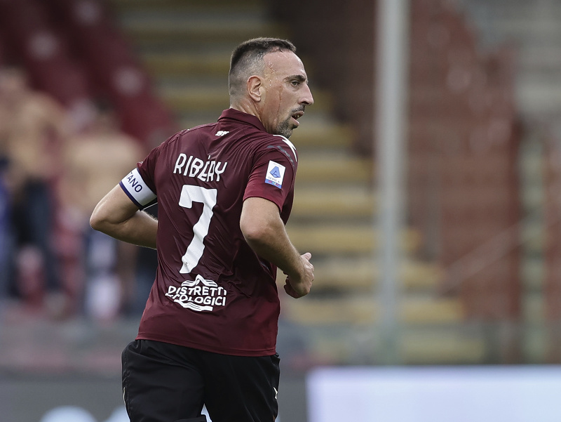 Francúzsky futbalista Franck Ribéry v drese talianskej Salernitany