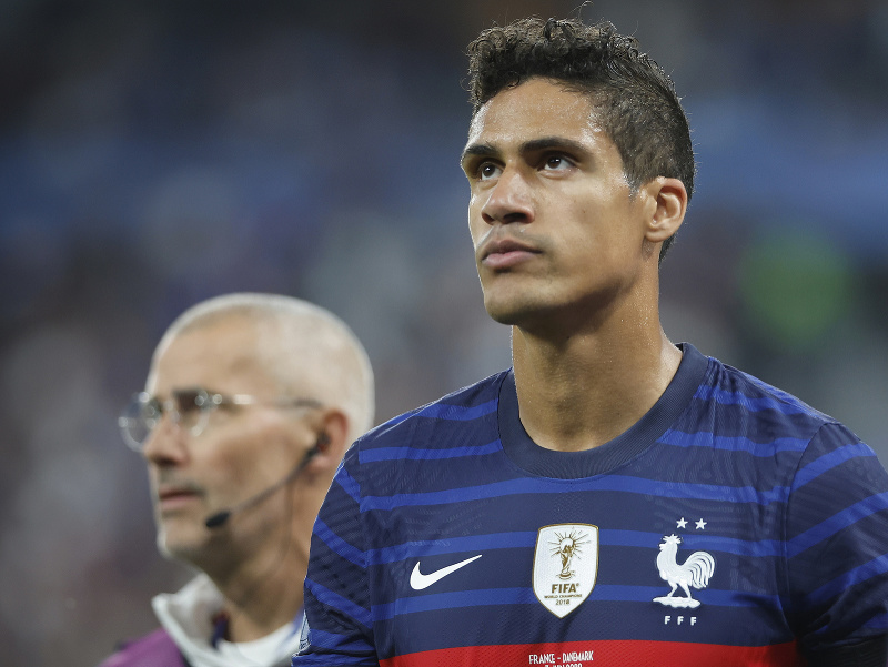 Raphael Varane počas zápasu Francúzska s Dánskom