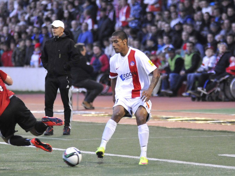 Jairo De Macedo z AS Trenčín a Martin Tóth z FC Spartak Trnava 