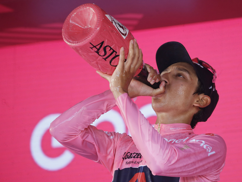 Egan Bernal víťazom Giro d'Italia
