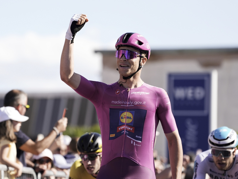  Jonathan Milan triumfoval v 13. etape pretekov Giro d´Italia