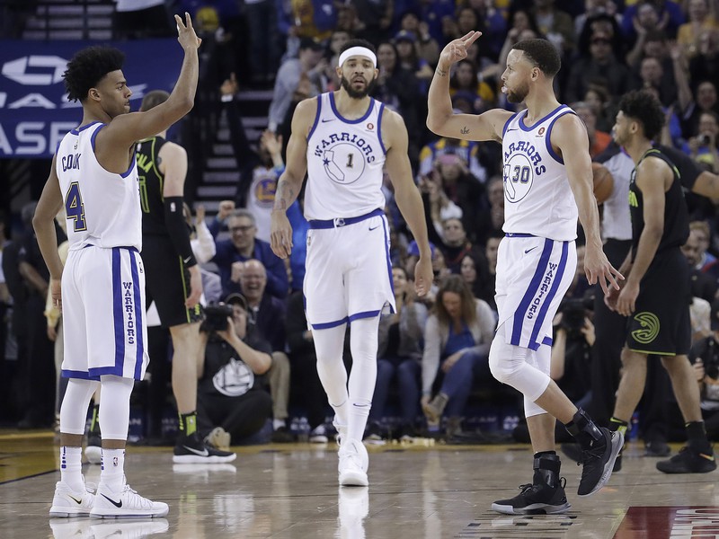 Stephen Curry so spoluhráčmi