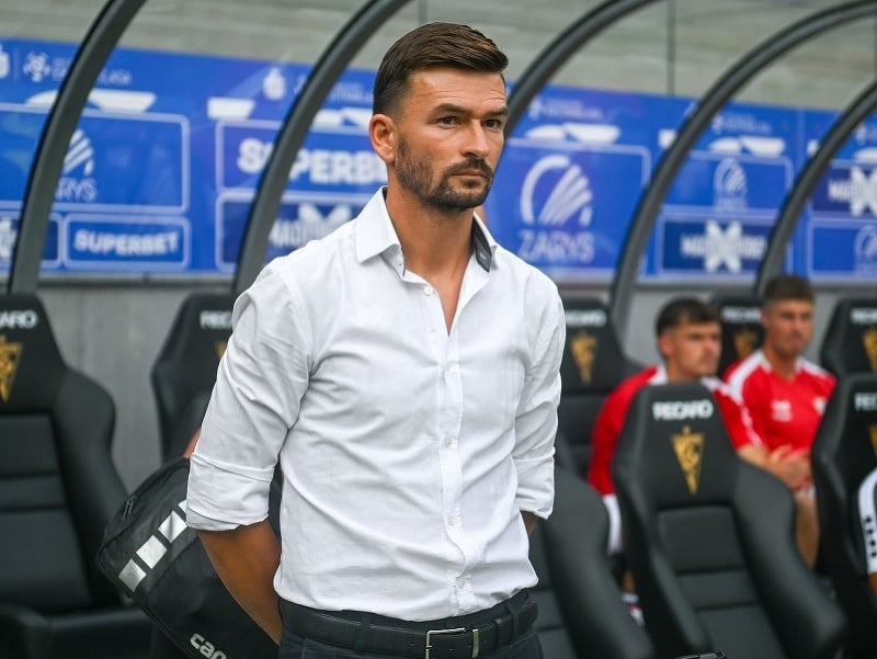 Tréner Michal Gašparík na lavičke poľského tímu Górnik Zabrze
