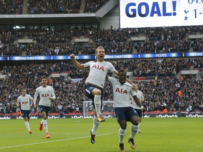 Harry Kane oslavuje gól proti Liverpoolu