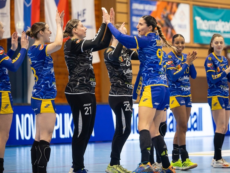 Hádzanárky DAC Dunajská Streda