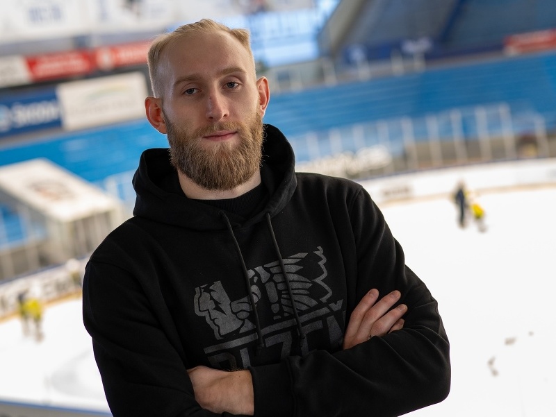 Ukrajinský hokejový obranca Igor Merežko