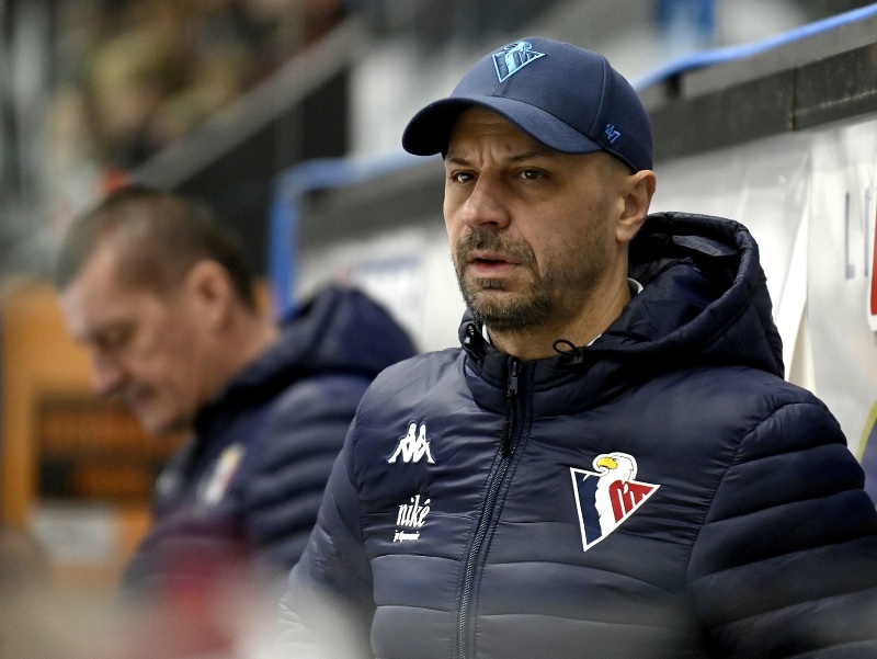 Tréner HC Slovan Bratislava Ján Pardavý