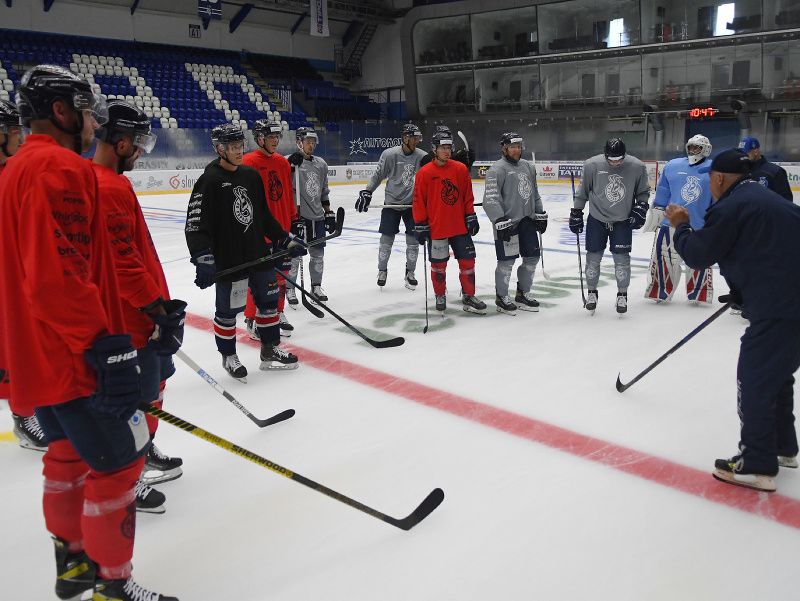 Hokejisti HK Poprad začali s prípravou na ľade
