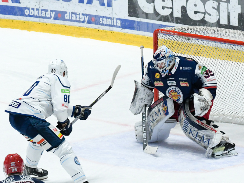 Tomáš Hrnka (Nitra) v šanci